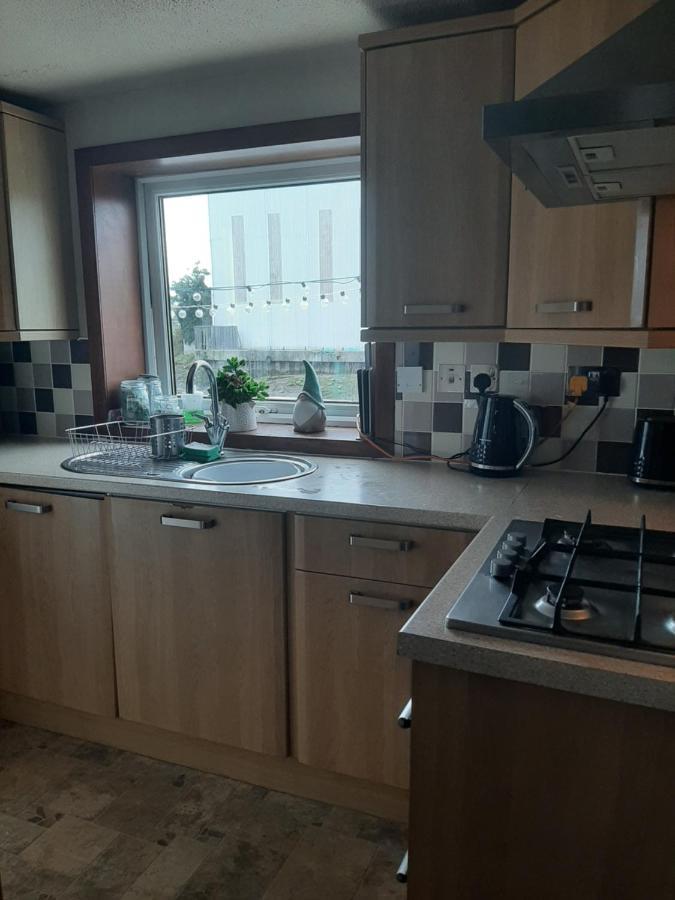 Stunning Riverside Town House With Views Ayrshire Girvan Exterior photo