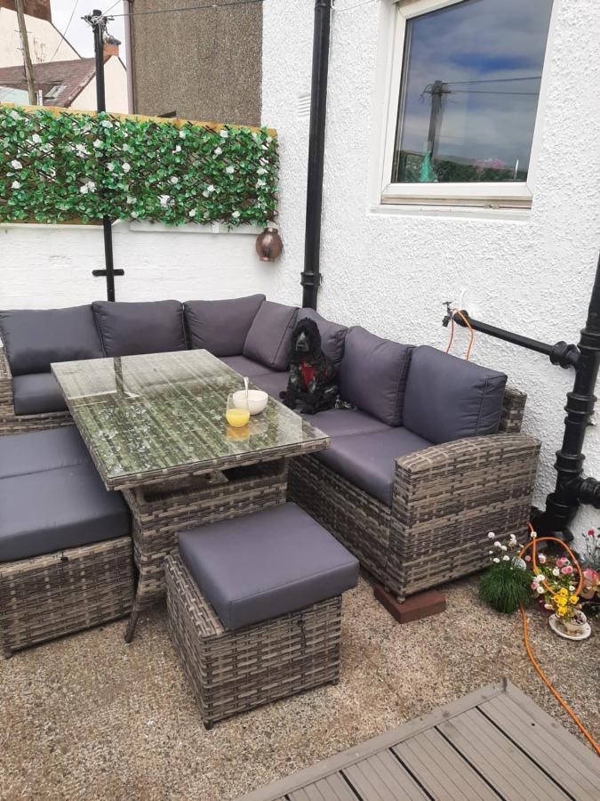 Stunning Riverside Town House With Views Ayrshire Girvan Exterior photo